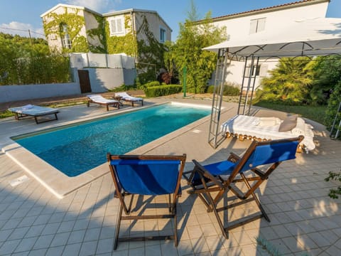Luxurious Villa in ibenik with Swimming Pool Villa in Šibenik