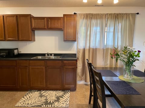 Bellissma Suite formerly known as Sweet Suite House in Vancouver Island