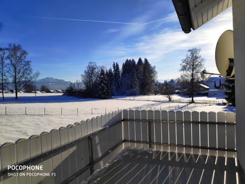 Balcony/Terrace, Mountain view