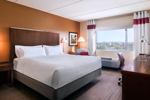 Four Points by Sheraton at Phoenix Mesa Gateway Airport Hotel in Gilbert