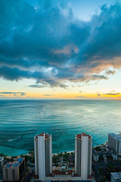 Hyatt Regency Waikiki Beach Resort & Spa Estância in Waikiki Beach
