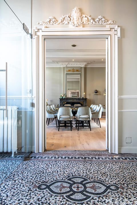 Bed & Breakfast Jezuietenplein 21 Bed and Breakfast in Flanders