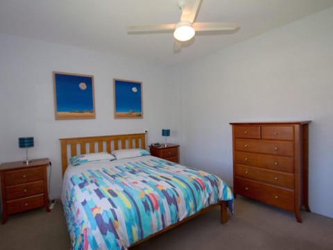 Sandcastle 7 with WiFi Casa in Tuncurry