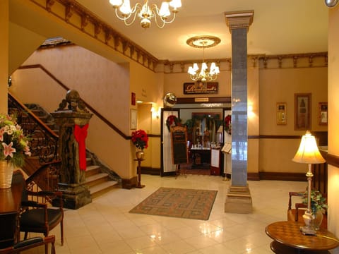 Hotel Senator Hôtel in Saskatoon