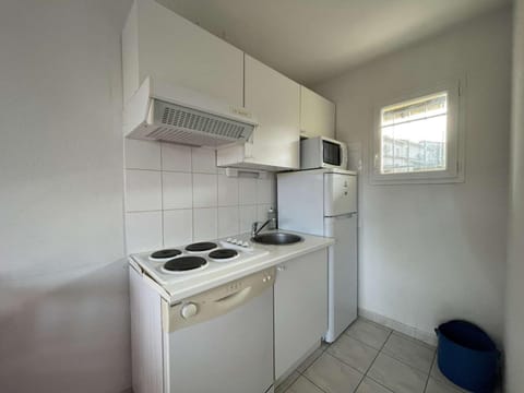 Maison Duplex avec Piscines à Salavas - 6 Personnes, Animaux Admis, Parking, Terrasse et WiFi - FR-1-382-136 House in Vallon-Pont-d'Arc