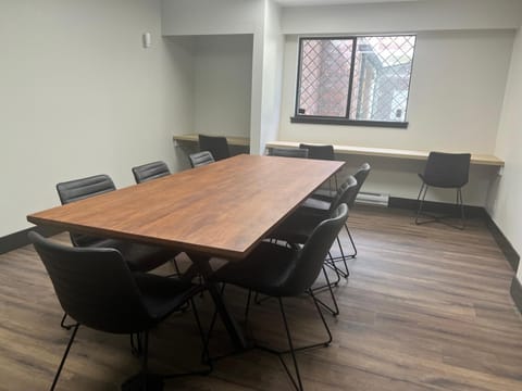 Meeting/conference room