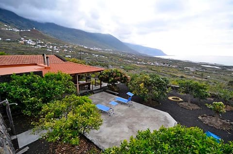 CASA LA GORONA House in El Hierro