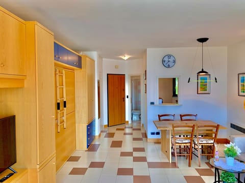 TV and multimedia, Living room, Area and facilities