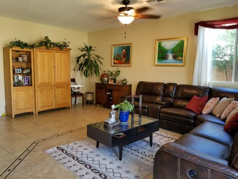 Phoenix home near freeways and airport Vacation rental in Laveen Village