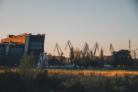 Nearby landmark, Neighbourhood, Sunset