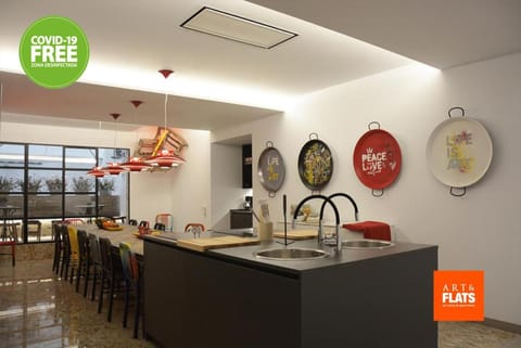 Balcony/Terrace, Kitchen or kitchenette, Communal kitchen