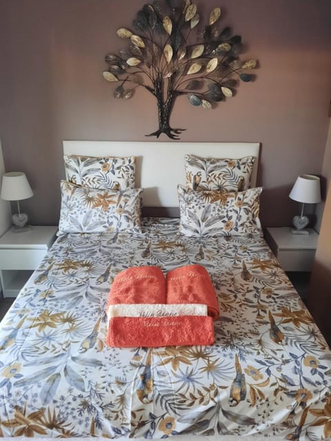 Chambre d'hôtes dans Villa Diane Bed and Breakfast in La Londe-les-Maures
