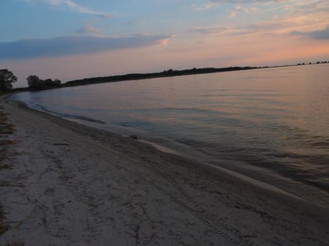 Beach, Hiking