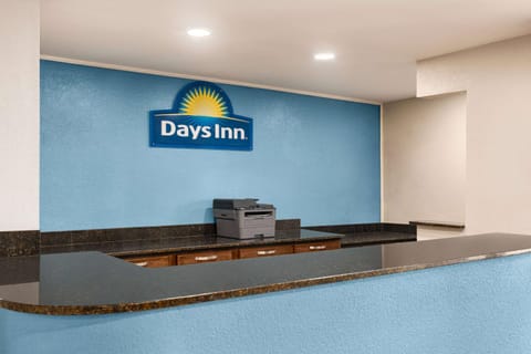 Days Inn by Wyndham Demopolis Hotel in Alabama