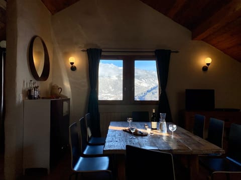 Charming chalet, 3 rooms, 6 to 8 persons, Meribel, Les Allues Wohnung in Les Allues