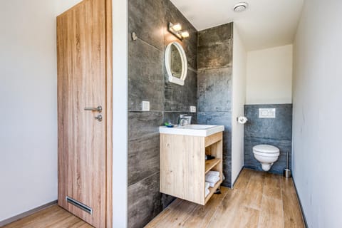 HOTEL L'AVENUE Hotel in Wallonia, Belgium