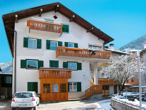 Apartment Deluca by Interhome Apartment in Pozza di Fassa