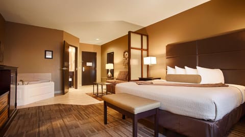 Best Western Plus Night Watchman Inn & Suites Hotel in Kansas