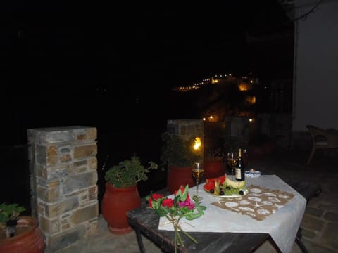 View (from property/room), Balcony/Terrace, City view, Mountain view, Sea view