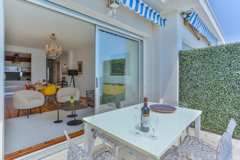 Maison Bianchi - 91 Promenade des Anglais Appartement in Nice