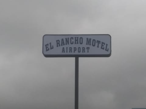 El Rancho Motel Hotel in Little Rock
