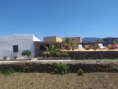 Scialu & Riscialu Apartment in Pantelleria