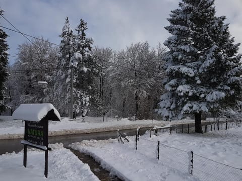 Natura Plitvice Lakes Pensão in Jezerce