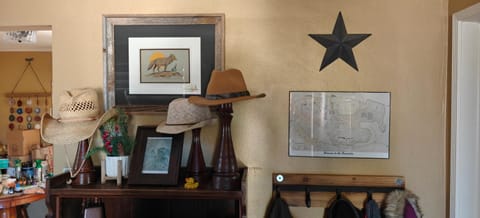 Joshua Tree Bugalow - Downtown House in Joshua Tree