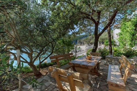 Location, children, Family