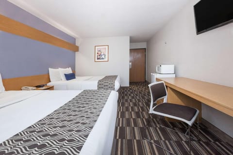 Microtel Inn & Suites by Wyndham Ardmore Hotel in Ardmore