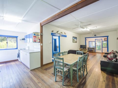 Long Haven House in Iluka