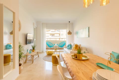 Living room, Living room, Dining area