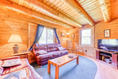Twin View Log Home House in Twin Mountain