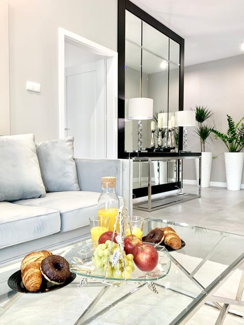 ZLOTA Luxury Apartments Condo in Warsaw