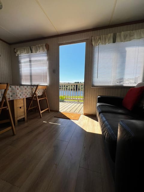 Natural landscape, View (from property/room), Living room