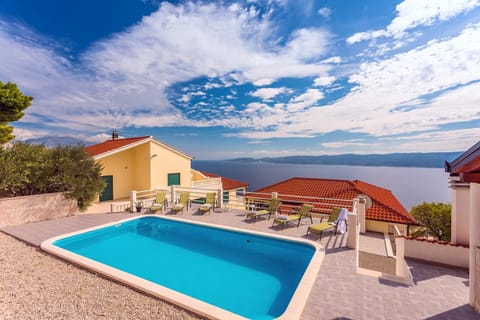 VILLA MASLINA, with private 32m2Pool, panoramic views on 100km coastline, 12 pax Villa in Put Lokve