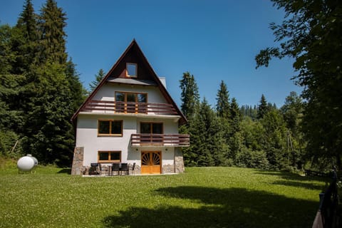 Property building, Day, Garden view