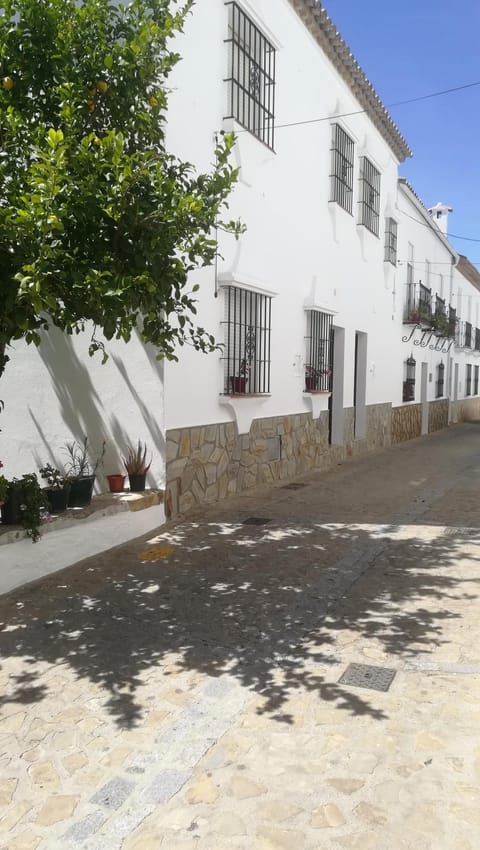 Las Casitas de la Esquina Haus in Zahara de la Sierra