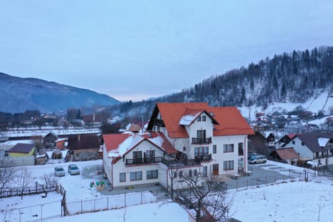 Property building, Neighbourhood, Winter