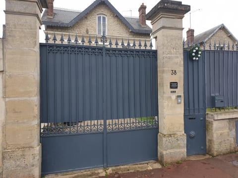 Le Gîte Senlisien Condo in Île-de-France