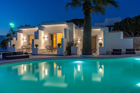 Omnia Mykonos Boutique Hotel & Suites Hotel in Decentralized Administration of the Aegean