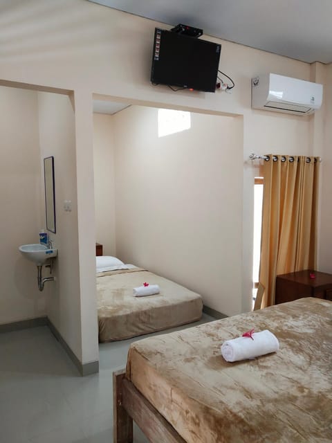 Bed, TV and multimedia, Photo of the whole room, Bedroom, air conditioner