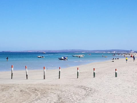 Llamedos Loft with sea view Vacation rental in Western Cape