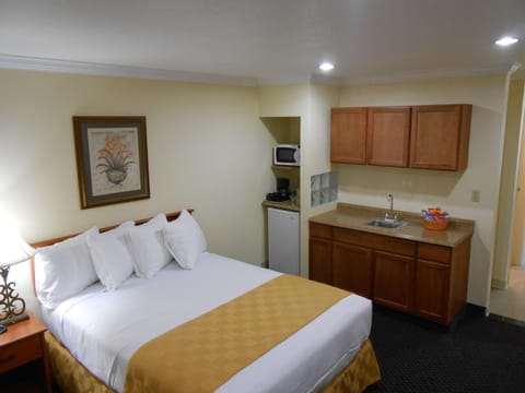 Best Inn & Suites Hotel in Buena Park