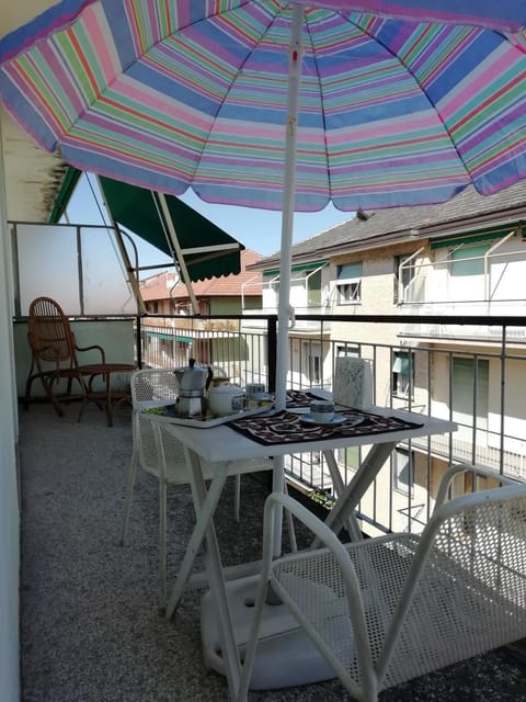 Top-Location-bright-fastWI-FI Wohnung in Sestri Levante