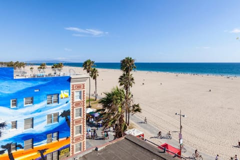 Facade/entrance, Beach