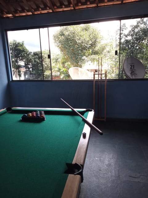 Billiard, Game Room