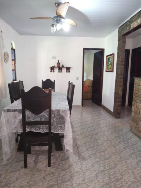 Casa de Praia em Jaconé - Centro de Jacone - Comércios e Mercado! House in Saquarema