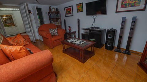 Living room, Internal: Not applicable to any particular room