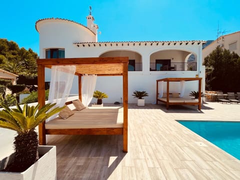 Magic Dream Seaview Villa Denia with 2 Pools, BBQ, Airco, Wifi Moradia in Marina Alta